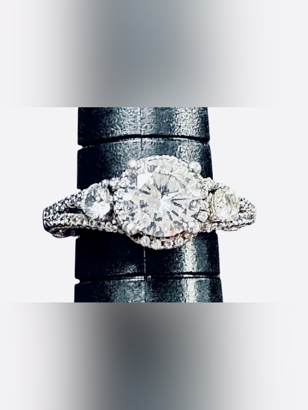 925 Vintage Sterling Silver 3 Stone Moissanite Ring. Sz 6.